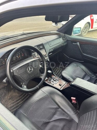 Mercedes C 180 1995, 220,000 km - 1.8 л - Bakı