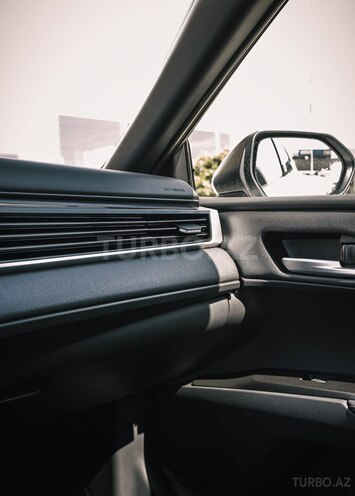 Toyota Camry-13