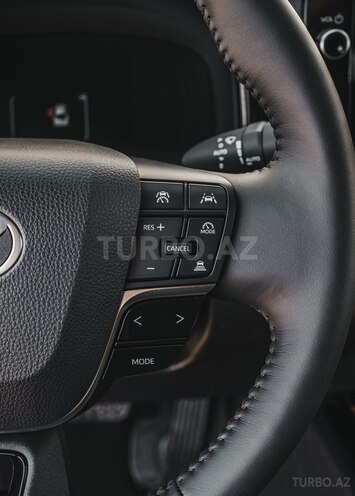Toyota Camry-11