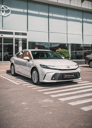 Toyota Camry-3