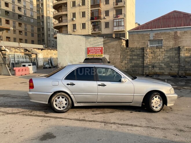 Mercedes C 180 1993, 385,000 km - 1.8 л - Bakı