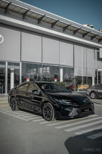 Toyota Camry-3