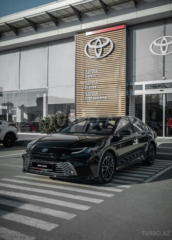 Toyota Camry-1