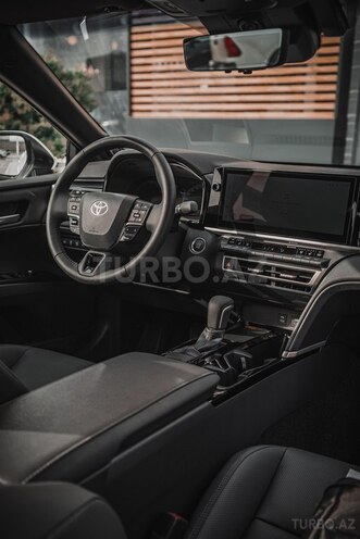 Toyota Camry-7