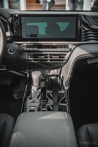 Toyota Camry-8