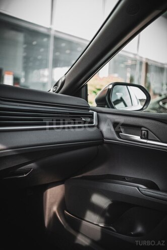 Toyota Camry-11