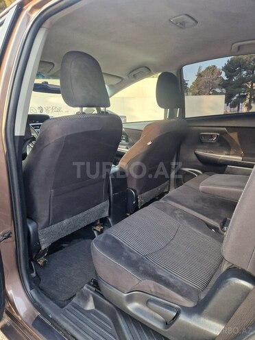 Toyota Prius V 2015, 210,000 km - 1.8 l - Bakı