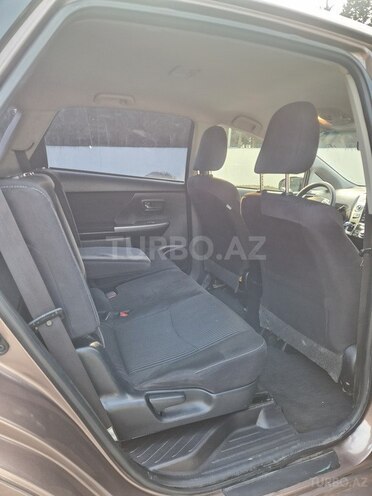 Toyota Prius V 2015, 210,000 km - 1.8 l - Bakı