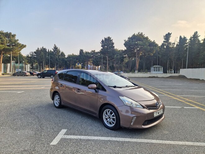 Toyota Prius V 2015, 210,000 km - 1.8 l - Bakı