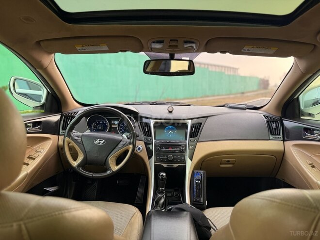 Hyundai Sonata-7