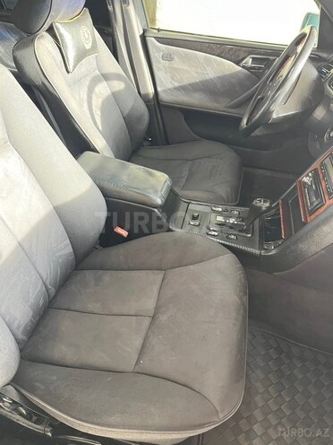 Mercedes E 230 1996, 427,900 km - 2.3 l - Tovuz