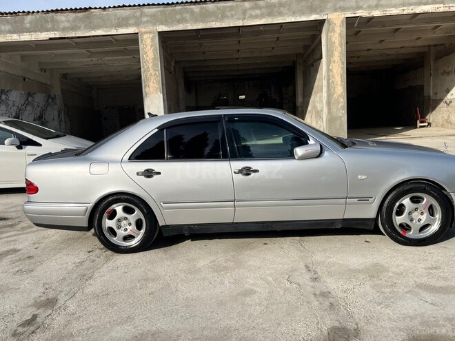 Mercedes E 230 1996, 427,900 km - 2.3 l - Tovuz