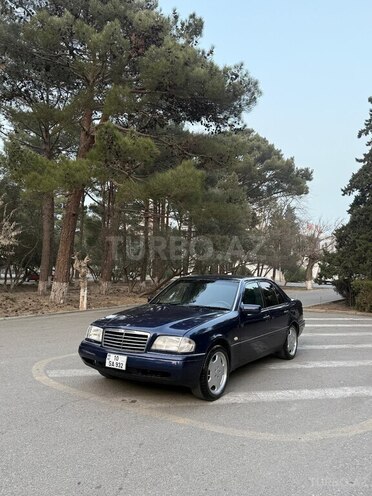 Mercedes C 200-1