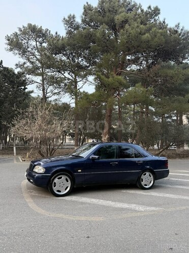 Mercedes C 200-4