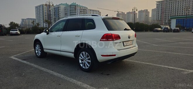 Volkswagen Touareg 2010, 284,226 km - 3.6 л - Sumqayıt