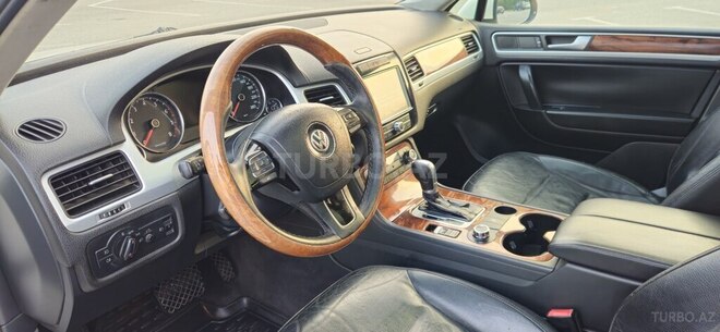 Volkswagen Touareg 2010, 284,226 km - 3.6 л - Sumqayıt