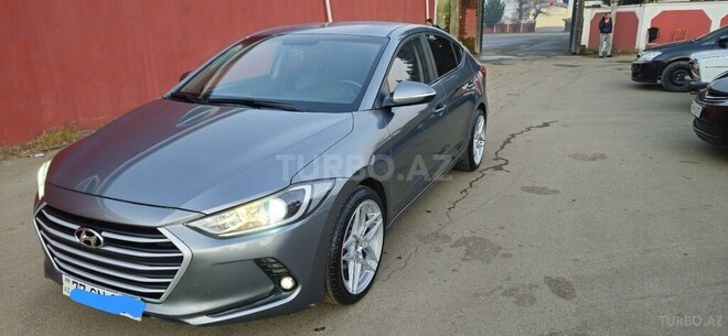 Hyundai Avante 2015, 264,500 km - 1.6 л - Bakı