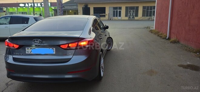 Hyundai Avante 2015, 264,500 km - 1.6 л - Bakı