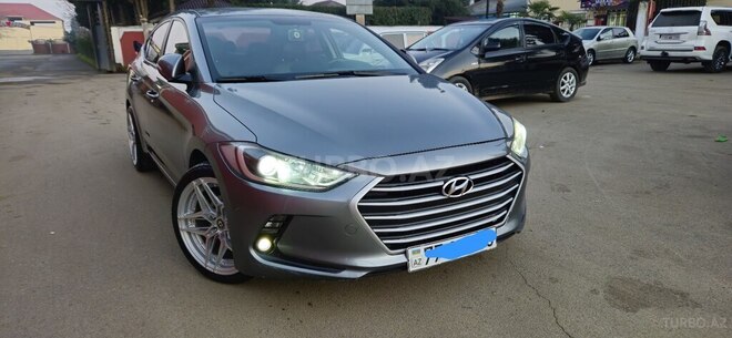 Hyundai Avante 2015, 264,500 km - 1.6 л - Bakı
