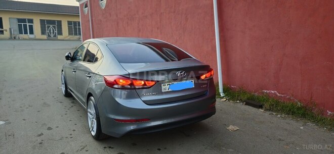 Hyundai Avante 2015, 264,500 km - 1.6 л - Bakı