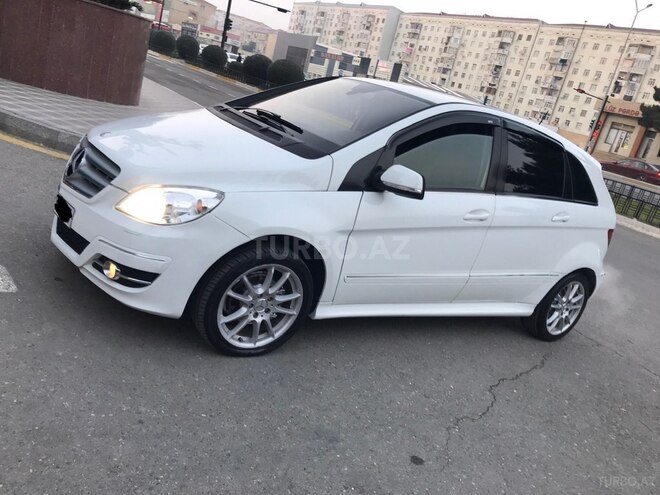 Mercedes B 180 2009, 181,000 km - 1.7 l - Sumqayıt