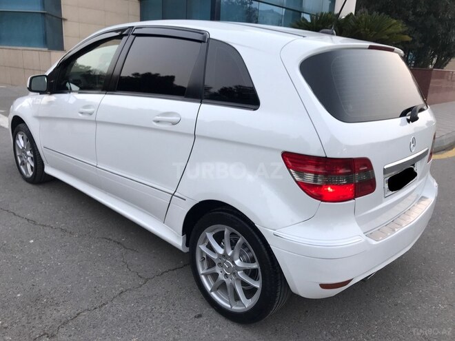 Mercedes B 180 2009, 181,000 km - 1.7 l - Sumqayıt