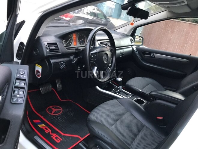 Mercedes B 180 2009, 181,000 km - 1.7 l - Sumqayıt