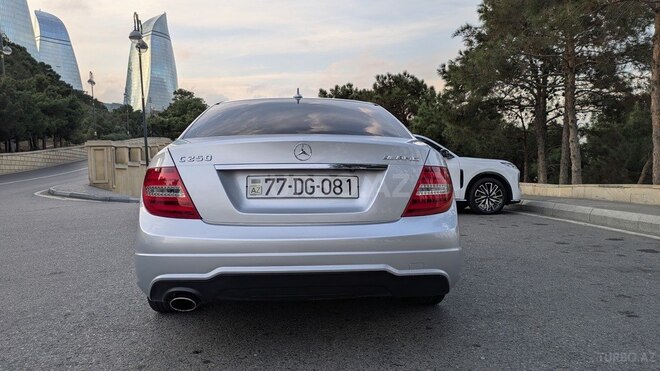 Mercedes C 250 2011, 260,000 km - 1.8 l - Bakı