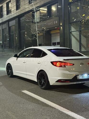 Hyundai Elantra 2019, 115,000 km - 2.0 l - Bakı