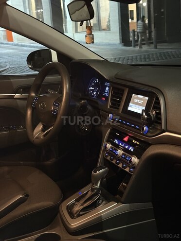 Hyundai Elantra 2019, 115,000 km - 2.0 l - Bakı