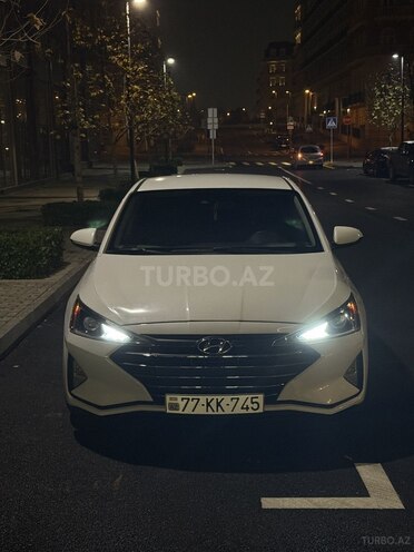 Hyundai Elantra 2019, 115,000 km - 2.0 l - Bakı