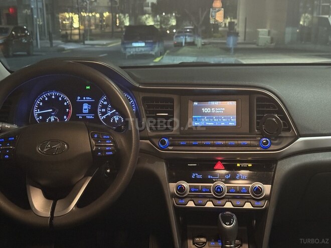 Hyundai Elantra 2019, 115,000 km - 2.0 l - Bakı