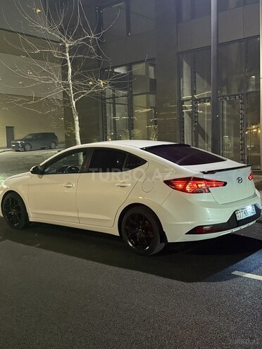 Hyundai Elantra 2019, 115,000 km - 2.0 l - Bakı