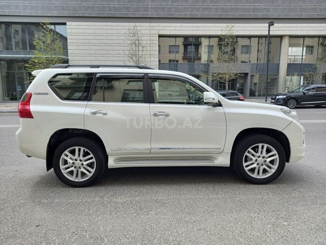 Toyota Land Cruiser Prado-3