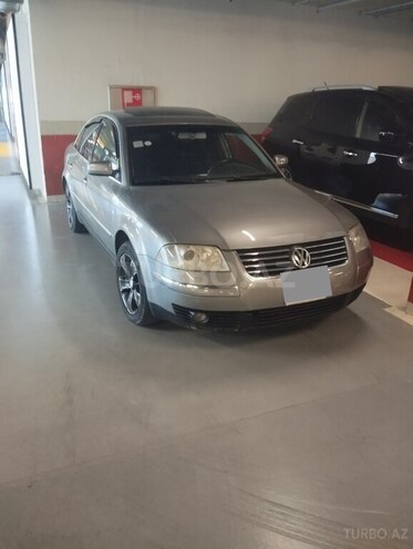 Volkswagen Passat 2003, 326,580 km - 1.8 l - Bakı
