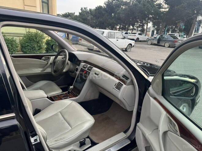 Mercedes E 240 2000, 321,226 km - 2.4 l - Bakı