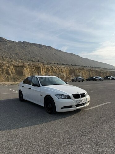 BMW 320-1