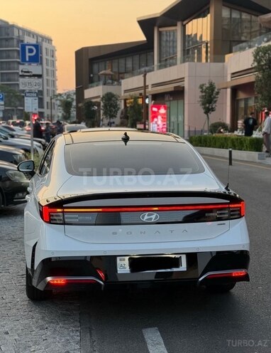 Hyundai Sonata-2