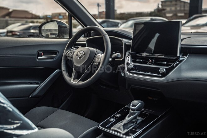 Toyota Corolla Cross 2026, 0 km - 2.0 l - Bakı