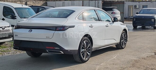 Changan Eado-4