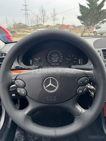 Mercedes E 220 2008, 293,777 km - 2.2 l - Bakı