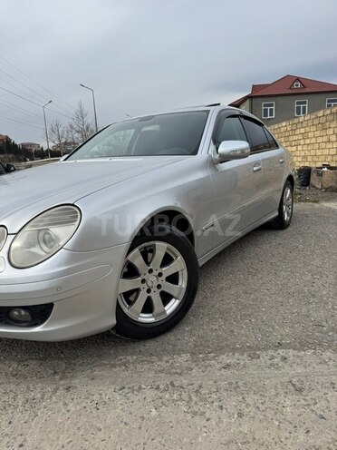 Mercedes E 220 2008, 293,777 km - 2.2 l - Bakı