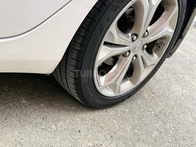 Hyundai Elantra 2013, 240,000 km - 1.8 l - Bakı