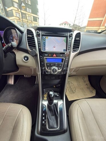 Hyundai Elantra 2013, 240,000 km - 1.8 l - Bakı