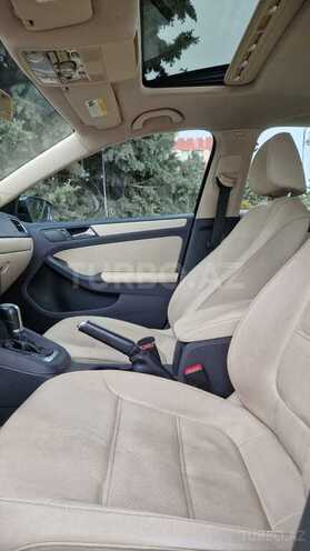 Volkswagen Jetta 2012, 165,762 km - 2.5 l - Bakı