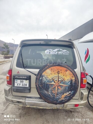 Mitsubishi Pajero 2000, 380,000 km - 3.0 l - Qusar