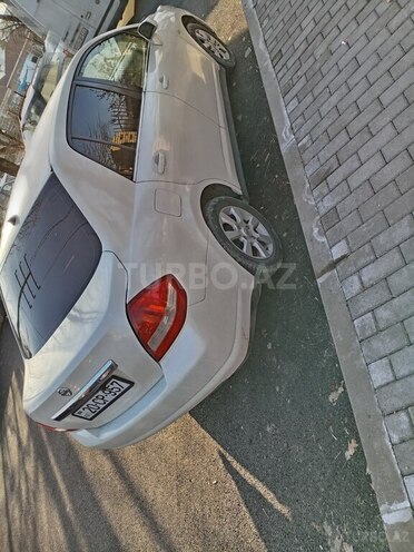 Nissan Tiida 2008, 370,112 km - 1.6 l - Şəki