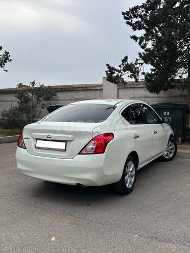 Nissan Sunny 2013, 240,000 km - 1.5 л - Bakı