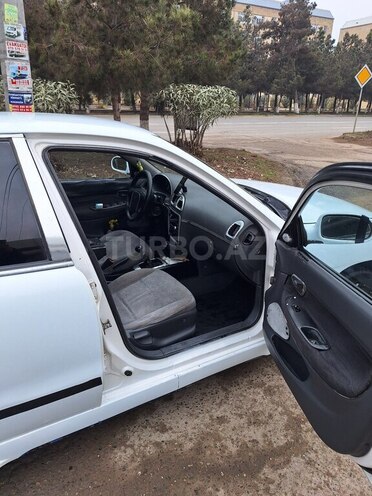 Daewoo Nubira 1998, 426,090 km - 2.0 l - Şirvan