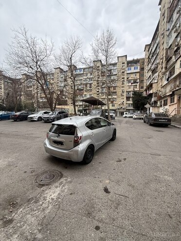 Toyota Aqua 2012, 342,298 km - 1.5 l - Bakı